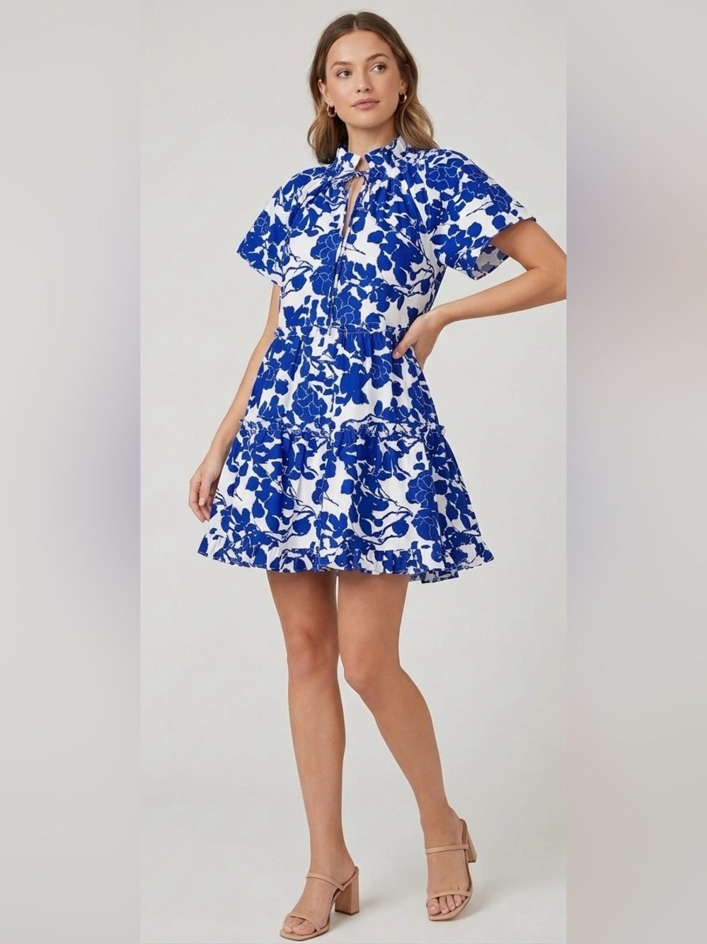 Hyacinth House Tuckernuck Thea Tiered Floral Mini Dress Blue White XS